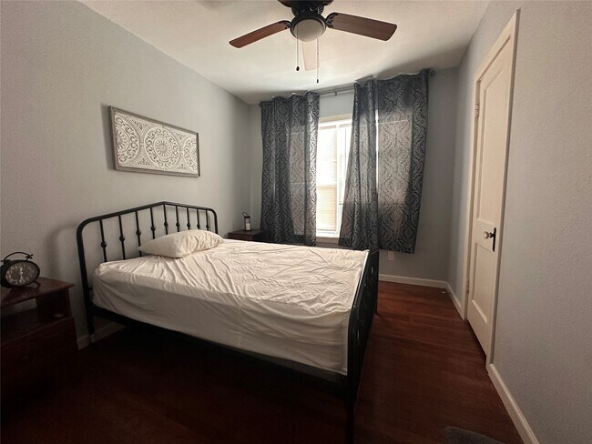 Foto del edificio - 4302 Polk St