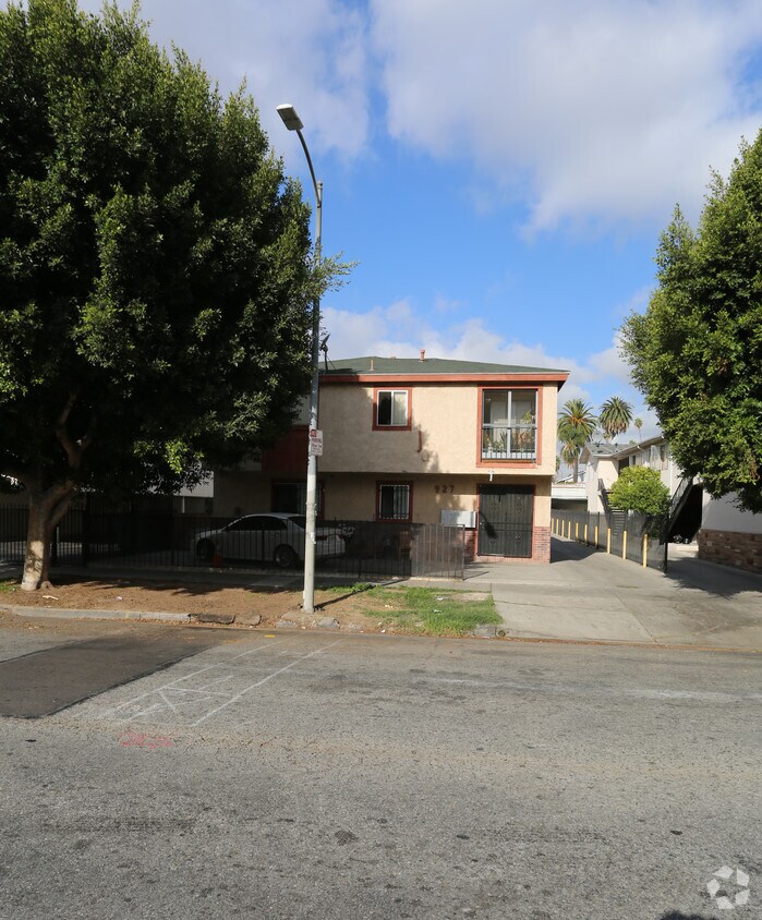 Primary Photo - 927 S Berendo St