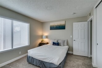 Building Photo - 6585 Minton Ct