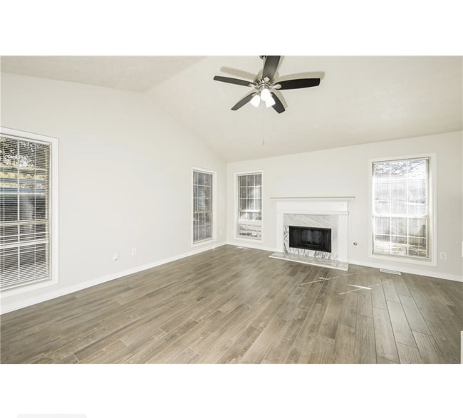 Building Photo - 1195 Kibbe Cir