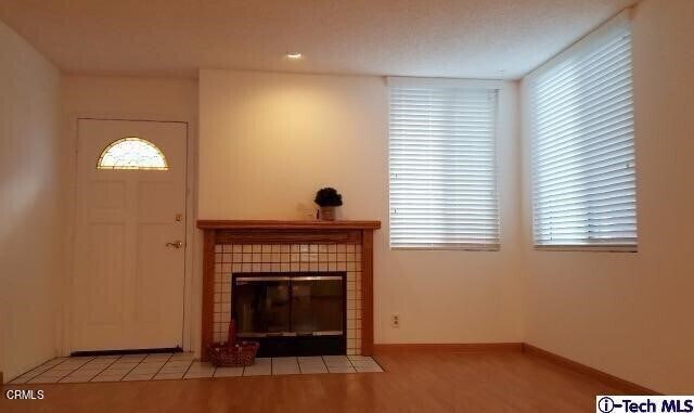 Foto del edificio - 3075 Foothill Blvd