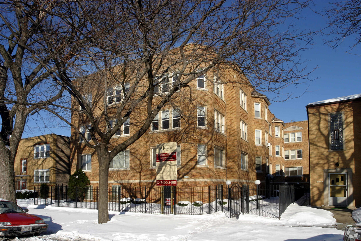 Primary Photo - 2636-2638 W Summerdale Ave