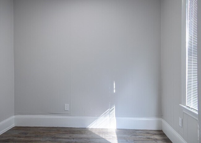 Foto del edificio - 626 E 6th St