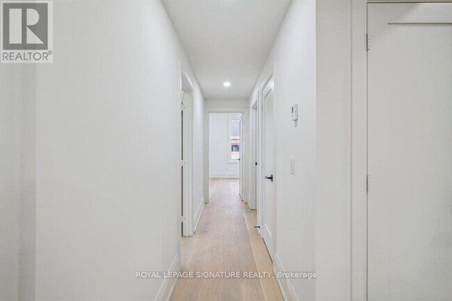 Building Photo - 202 Perth Ave