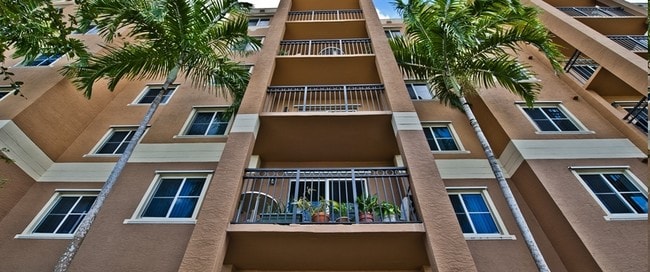 Foto del edificio - Golf View Gardens