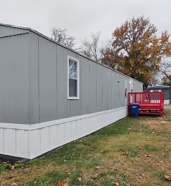 Foto del edificio - 154 Rainbow Dr