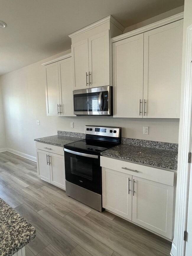 Photo - 1520 Henderson Pt Aly House