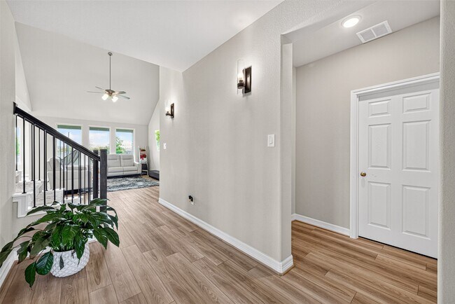 Building Photo - 27226 Blue Sand Dr