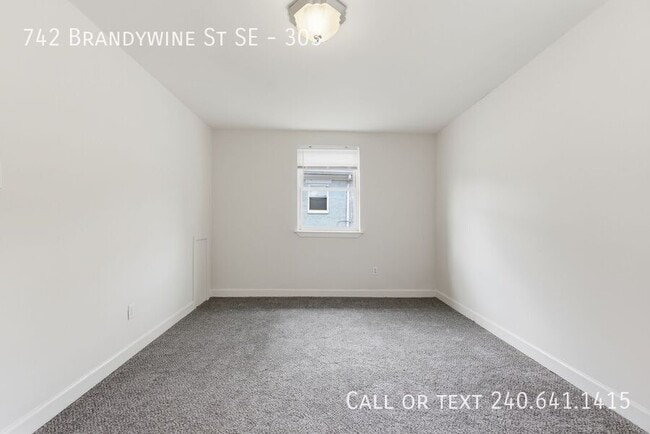 Foto del edificio - 742 Brandywine St SE