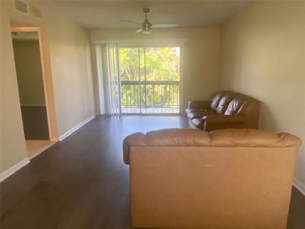 Foto principal - 6328 Newtown Cir