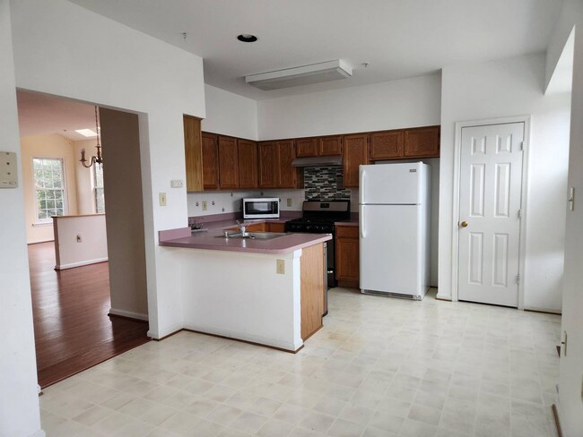 Foto del edificio - END Unit 3 LEVEL TH -- 3 bedrooms, 2.5 Bat...