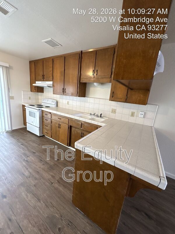 Foto del edificio - 5136 W Cambridge Ave