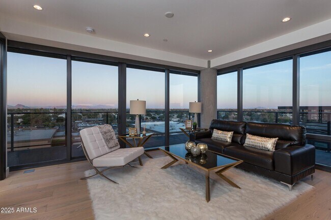 Foto del edificio - 4422 N 75th St