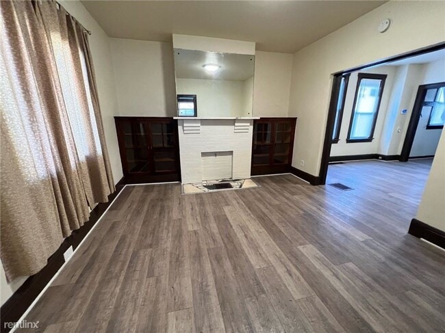 Building Photo - 3 br, 2 bath House - 1093 Dohrman Street
