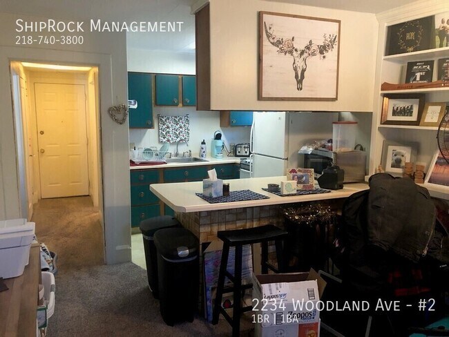 Foto del edificio - 2234 Woodland Ave