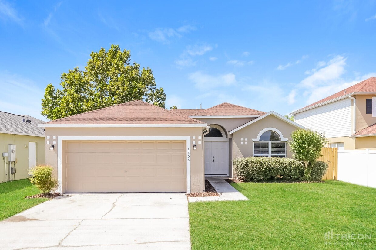 Foto principal - 3805 Stonefield Dr