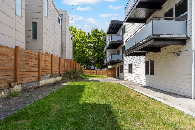 Foto del edificio - 1725 SW Barton St