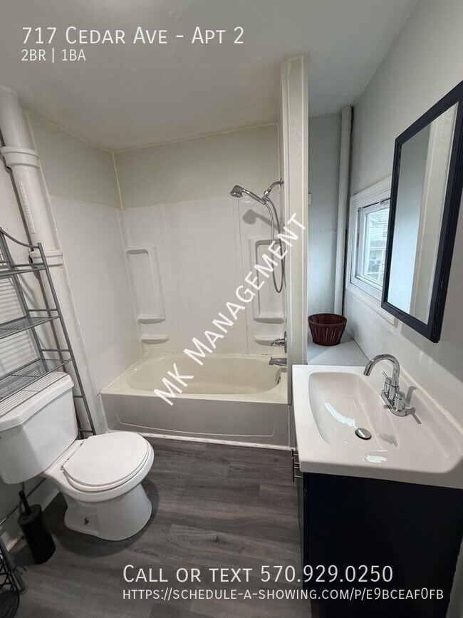 Foto del edificio - 717 Cedar Ave