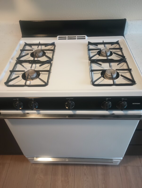 Foto del edificio - 9415 California Ave