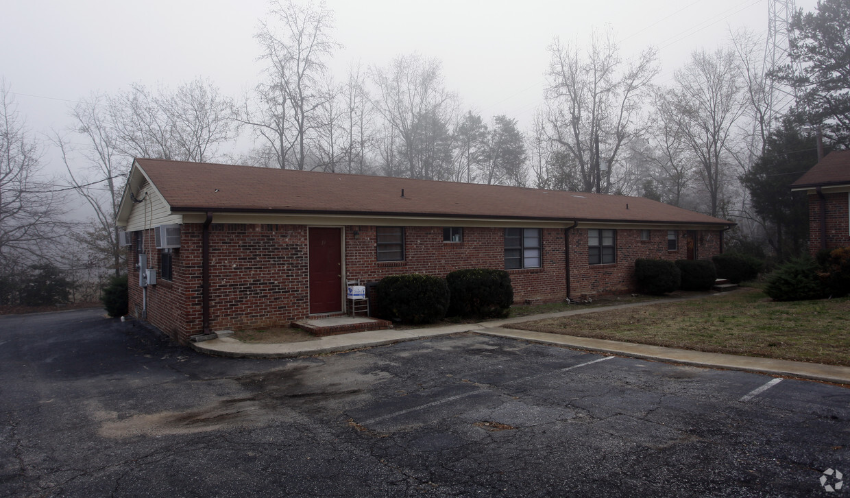 Primary Photo - Vista West Apartment Homes