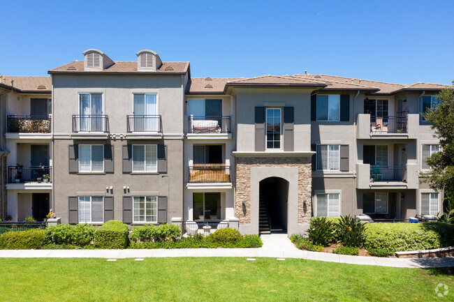 Building Photo - The Heights at Chino Hills