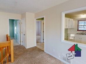 Building Photo - 61 Spring Hollow Ln