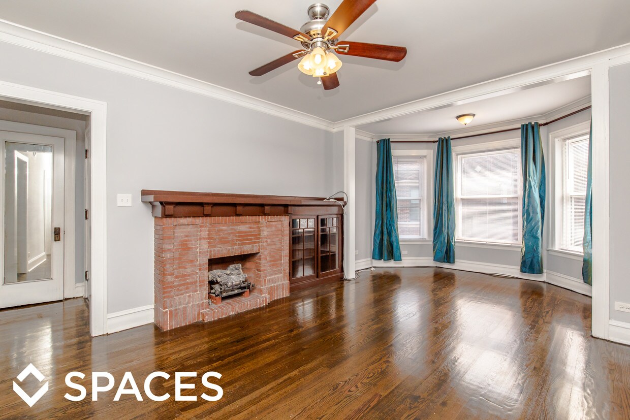 Primary Photo - 1450 W Balmoral Ave