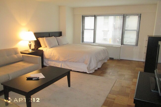 Foto del edificio - 279 E 44th St