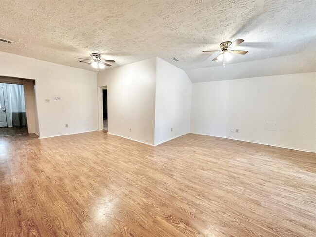Building Photo - 12227 Taylors Crossing Dr