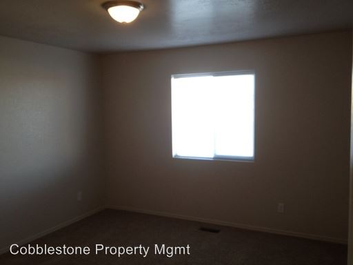 Building Photo - 2149 N Sepia Ave