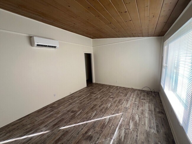 Foto del edificio - 4268-3t - 465/467 NE Baker