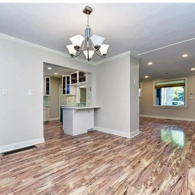 Foto del edificio - 5946 Phillips Ave
