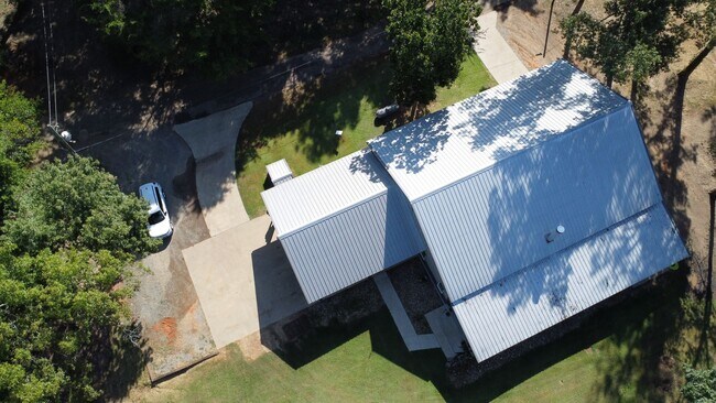Foto del edificio - 1049 County Rd
