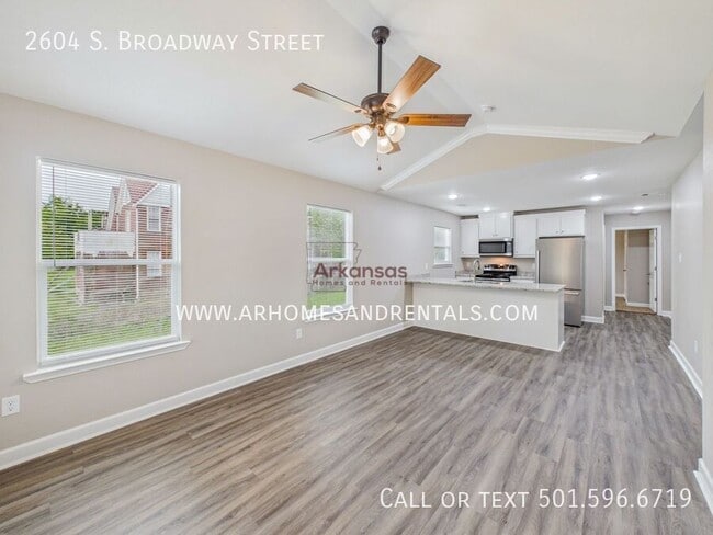 Foto del edificio - 2604 Broadway St