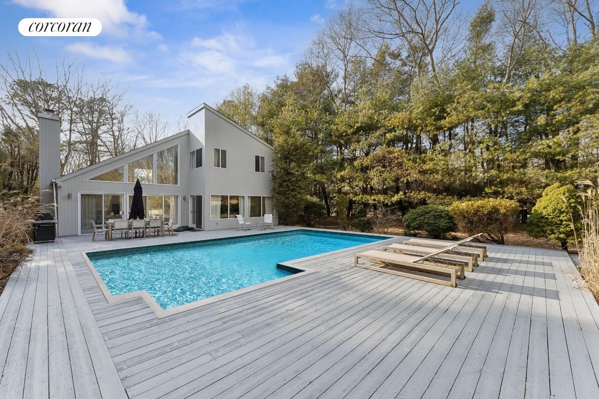 Foto principal - 24 Quogue Riverhead Rd