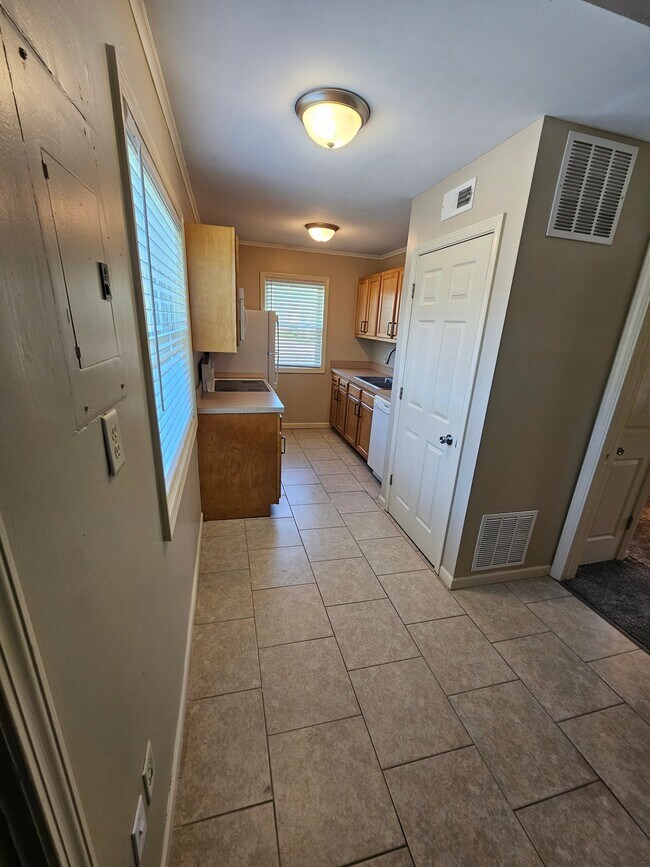 Foto del edificio - 6617 Colby St