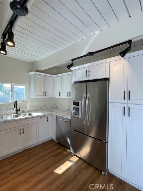 Foto del edificio - 11571 Archwood St
