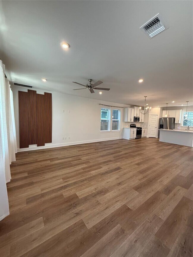 Foto del edificio - 6414 Cowman Wy
