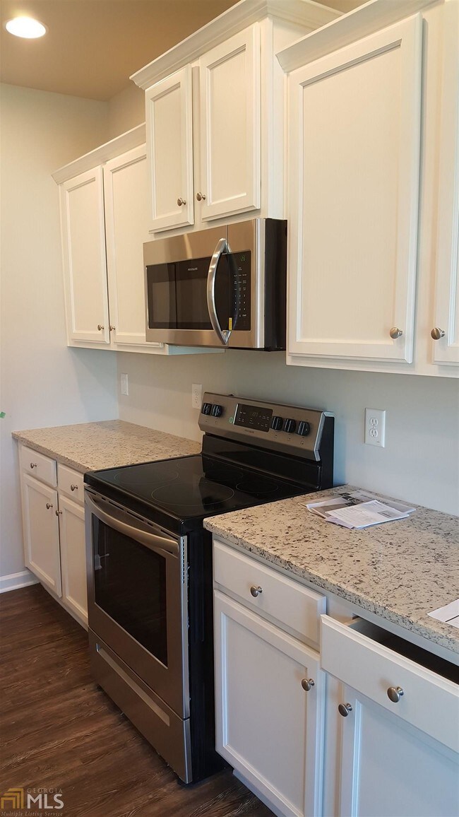 Building Photo - 201 Merritt Cir