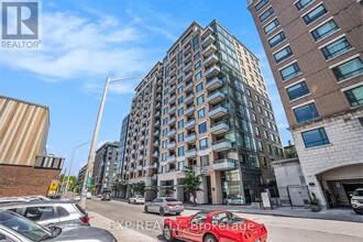 Building Photo - 238 Besserer St