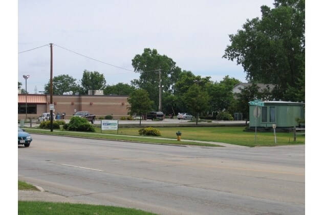 Foto del edificio - Fox Valley Estates