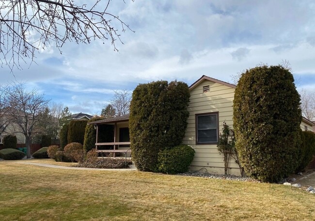 Foto del edificio - Beautiful Home in Old Southwest Reno w/Large Backyard
