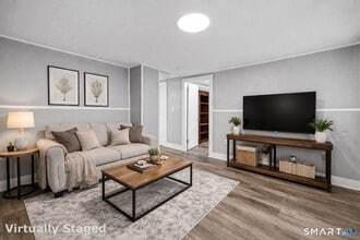 Building Photo - 62 Edgewood Rd