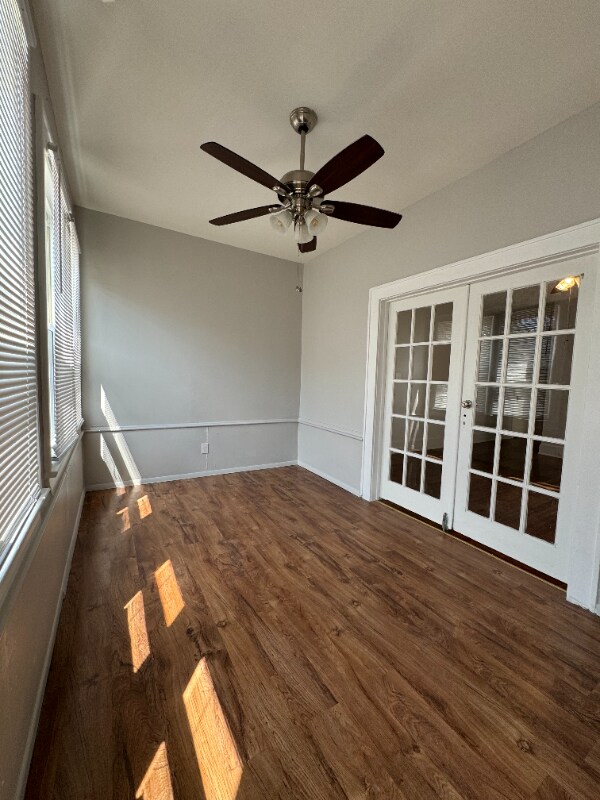 Building Photo - 405 Moore St