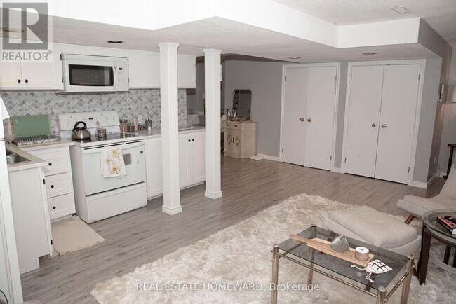 Photo du bâtiment - 106 Walton Dr
