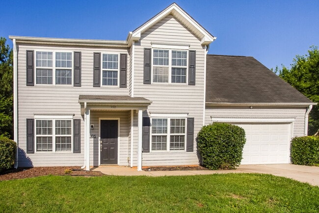 Building Photo - 9705 Avensong Crossing Dr