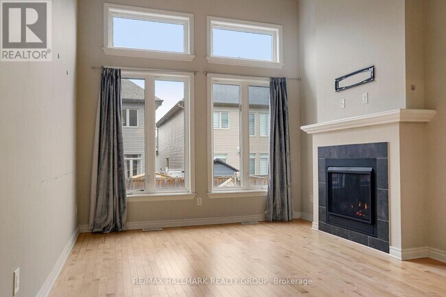 Building Photo - 321 Ardmore St