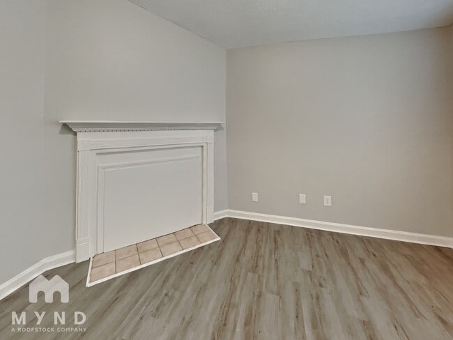 Building Photo - 136 Crystal Brook