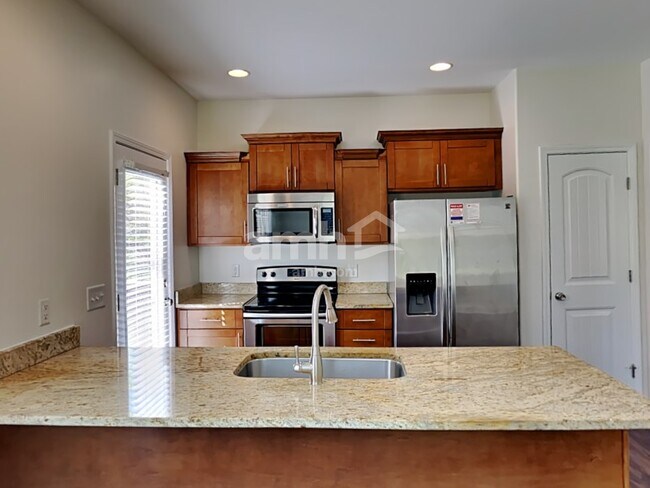 Building Photo - 1215 Saddle Brook