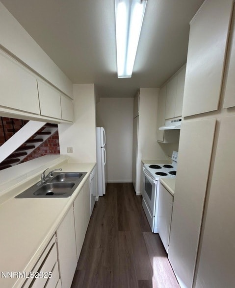 Foto del edificio - 5020 Catalina Dr